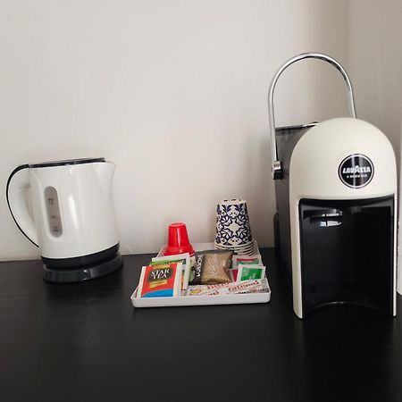 Palermo Amari Bed & Breakfast Bagian luar foto