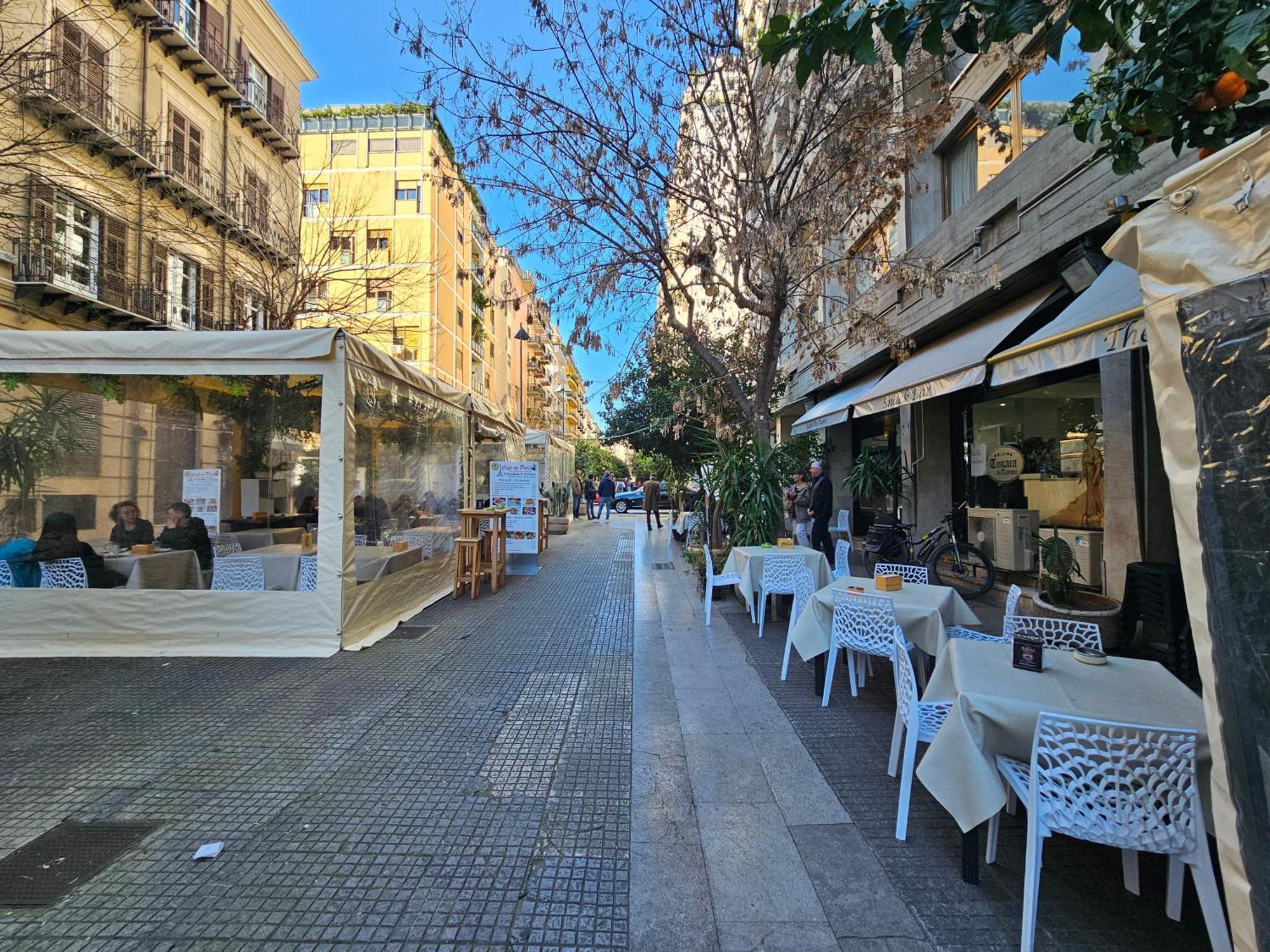 Palermo Amari Bed & Breakfast Bagian luar foto